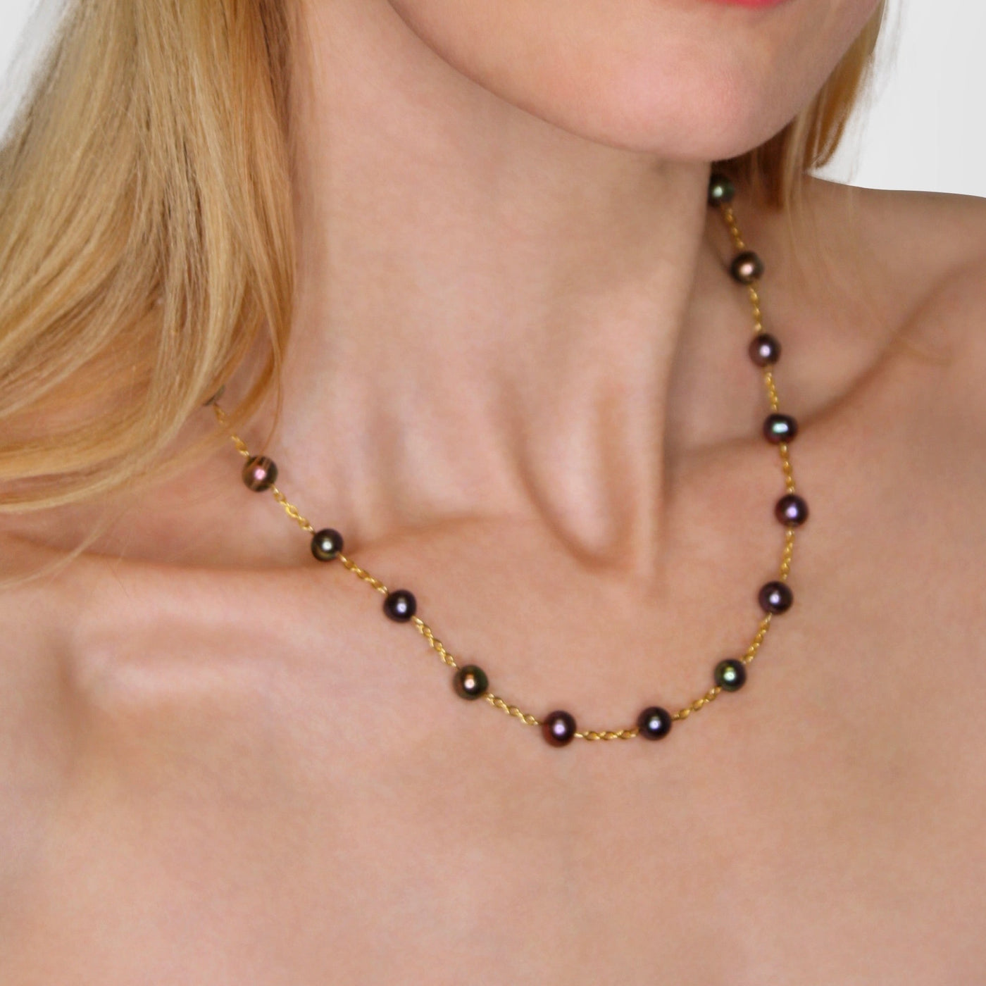 Black Pearl Gold Chain Necklace