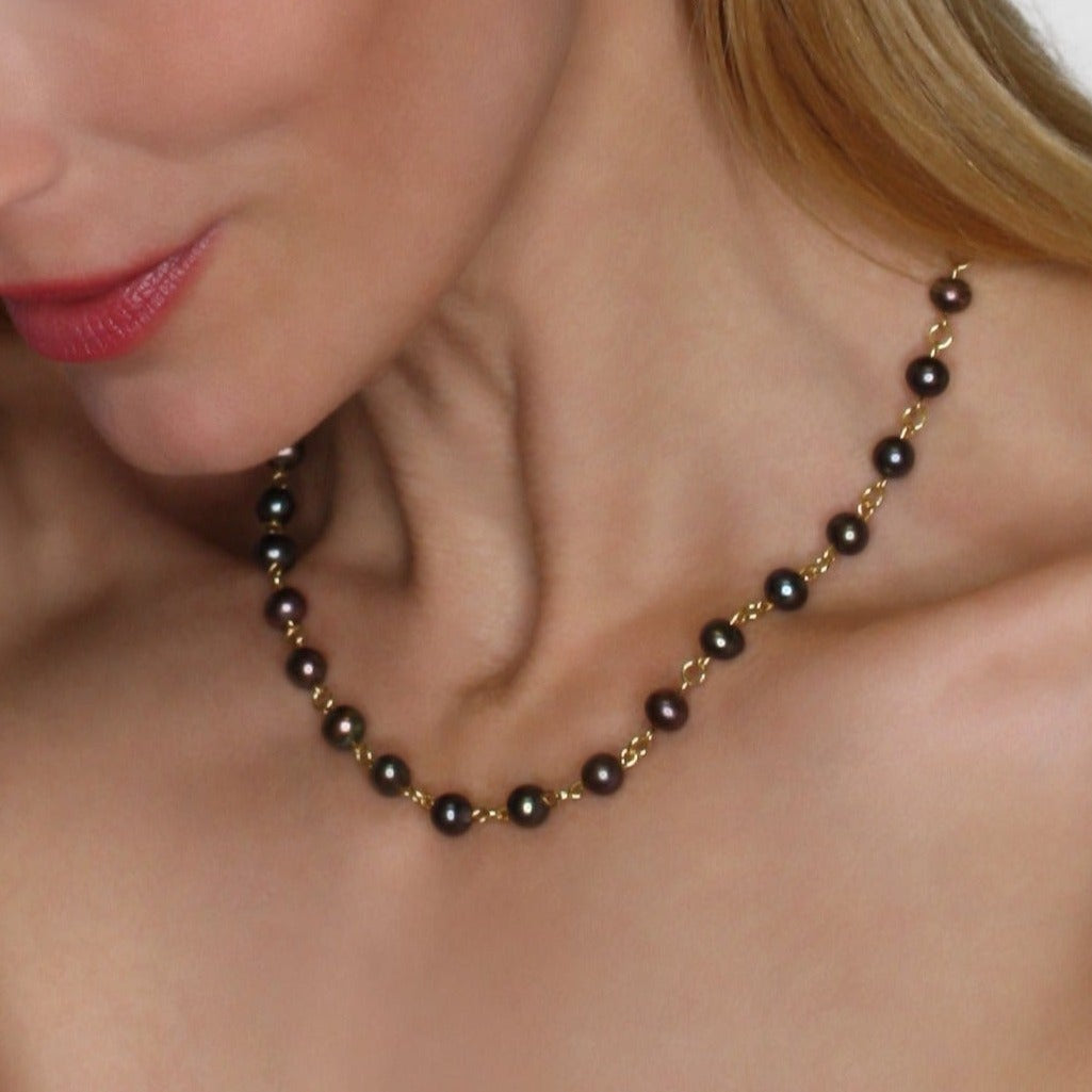 Linked Black Pearl Necklace