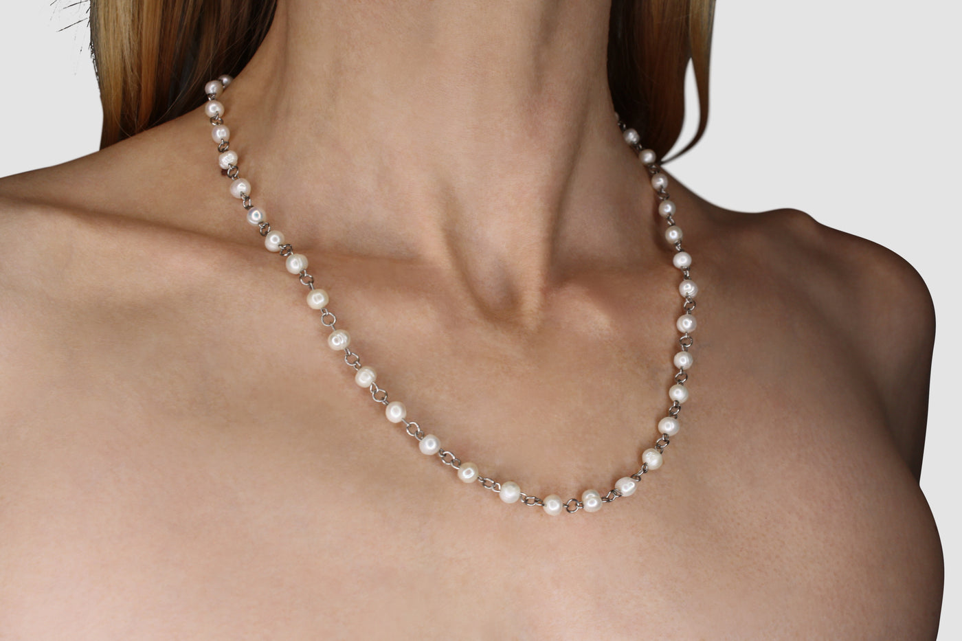 White Pearl Linked Necklace